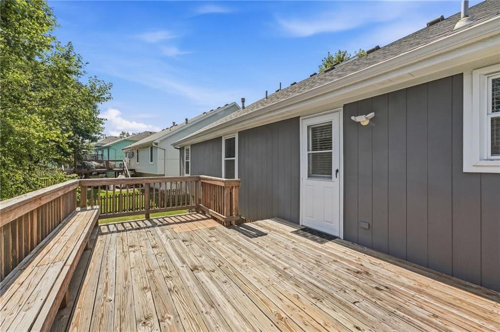 15639 Conser Street — photo 32