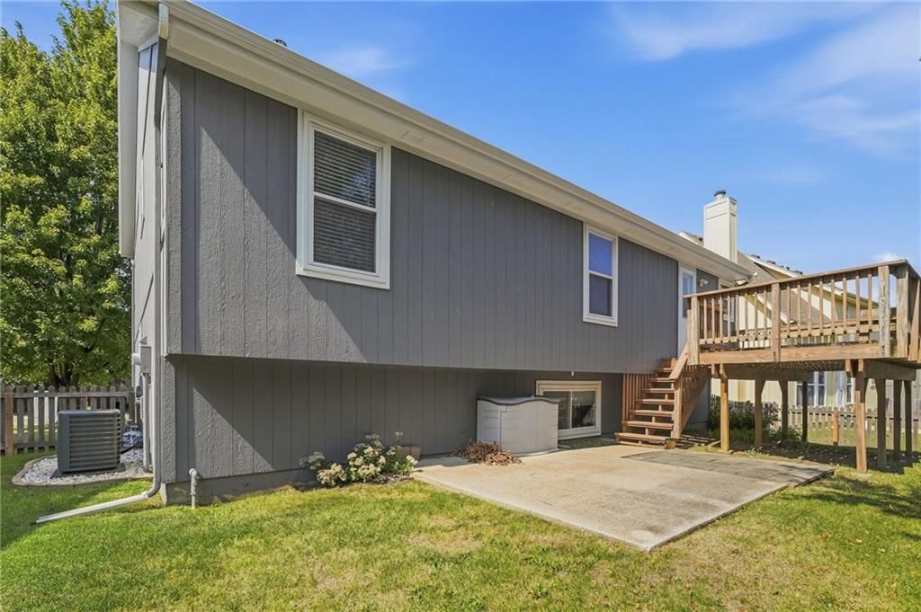 15639 Conser Street — photo 35