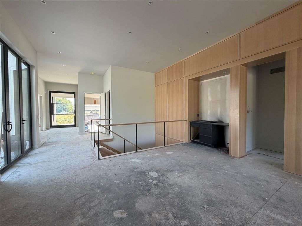 3252 W 133rd Terrace — photo 6