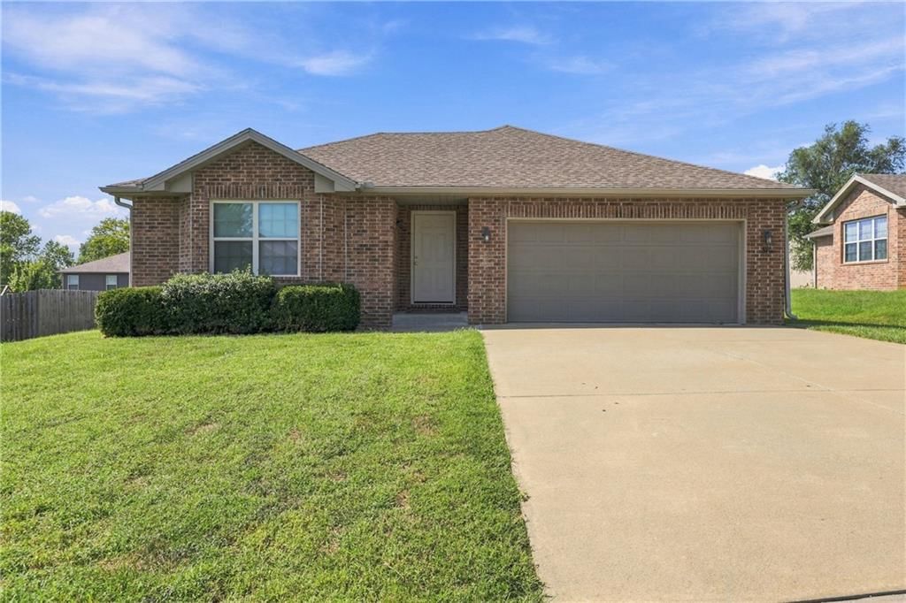 516 Emerson Drive, Belton, MO