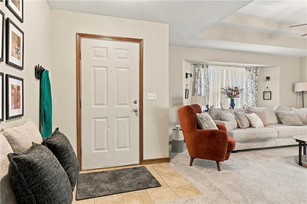 516 Emerson Drive, Belton, MO: listing photo 2
