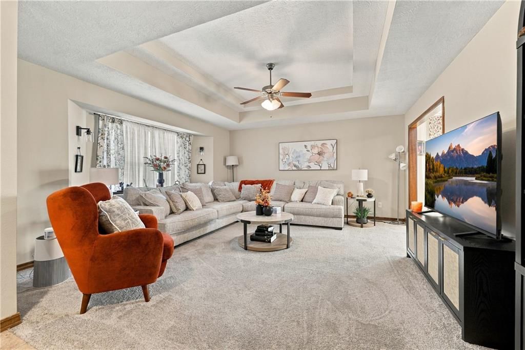 516 Emerson Drive, Belton, MO: listing photo 3