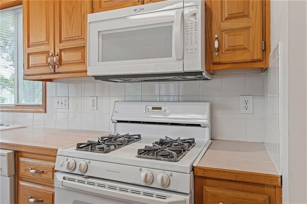 9110 NW 86TH Street — photo 22
