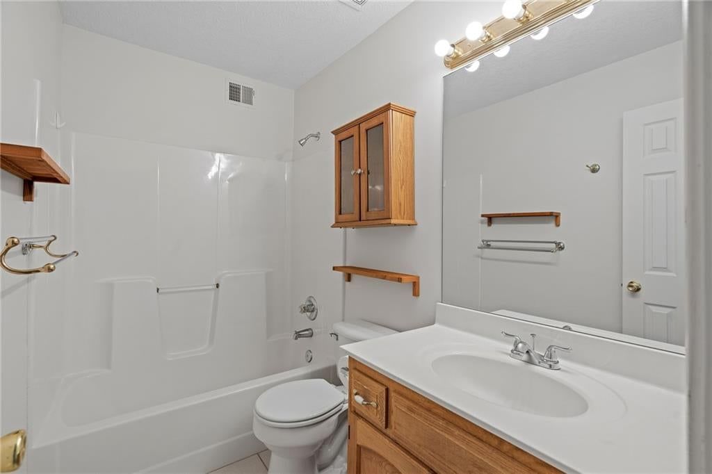 9110 NW 86TH Street — photo 39