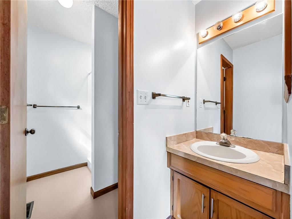 220 Crestview Street — photo 13