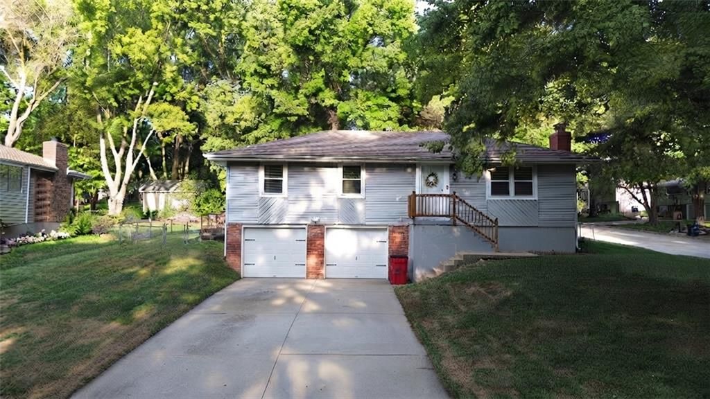 2909 SE 1ST Street — photo 2