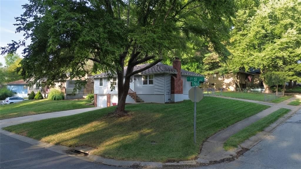 2909 SE 1ST Street — photo 3