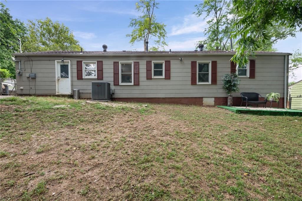 4332 Oakland Avenue — photo 12