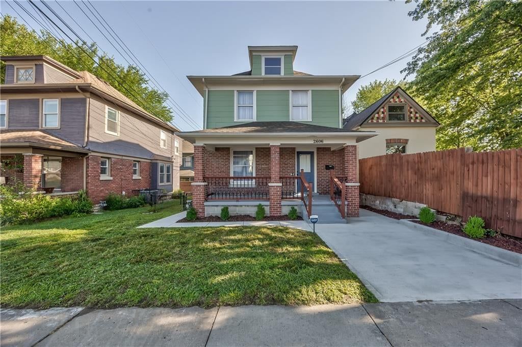 2606 Smart Avenue — photo 1