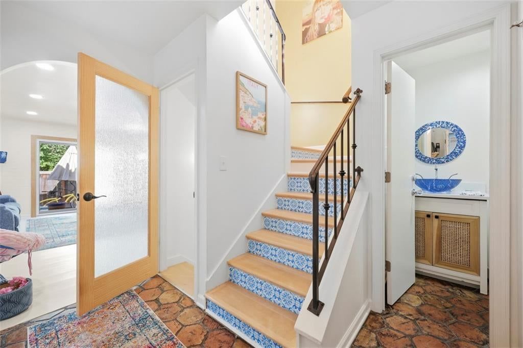 10213 Foster Street — photo 5