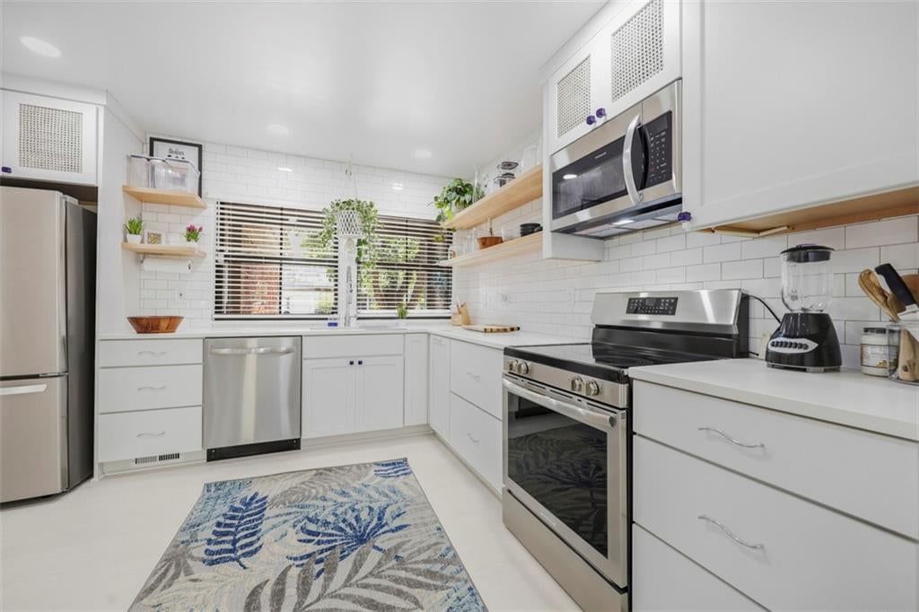 10213 Foster Street — photo 19