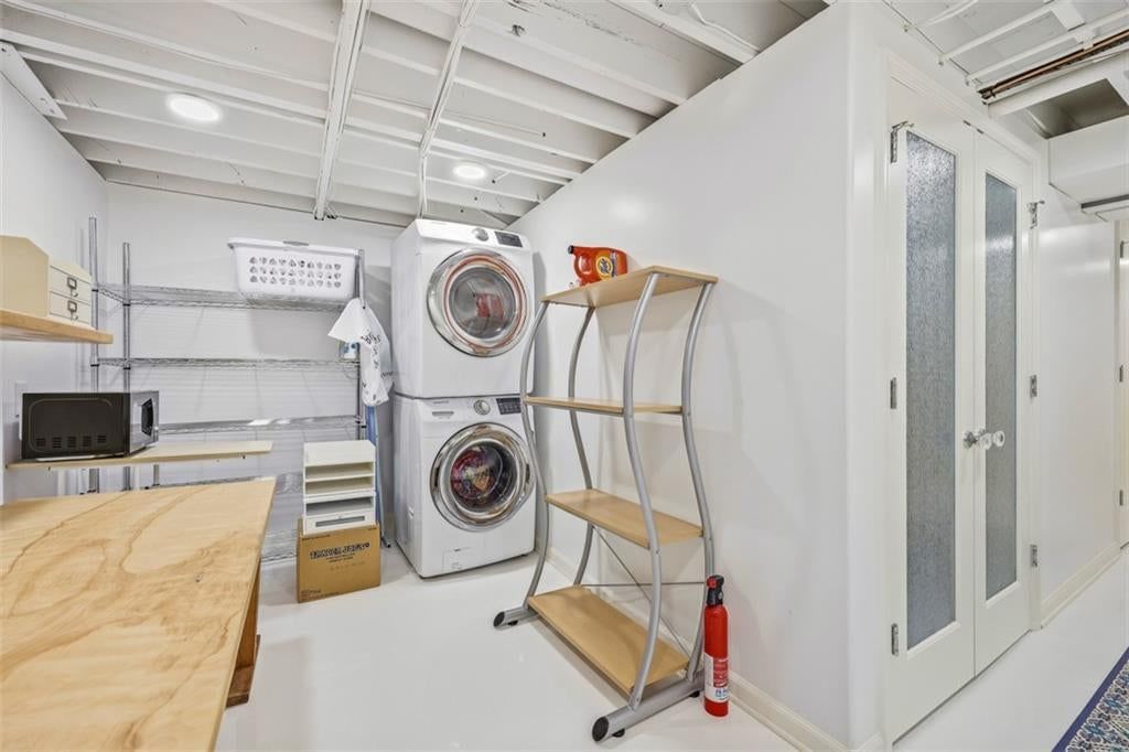 10213 Foster Street — photo 31