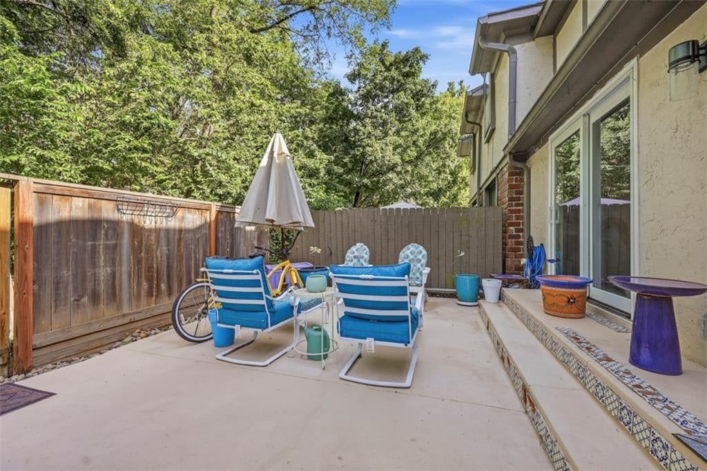 10213 Foster Street — photo 37