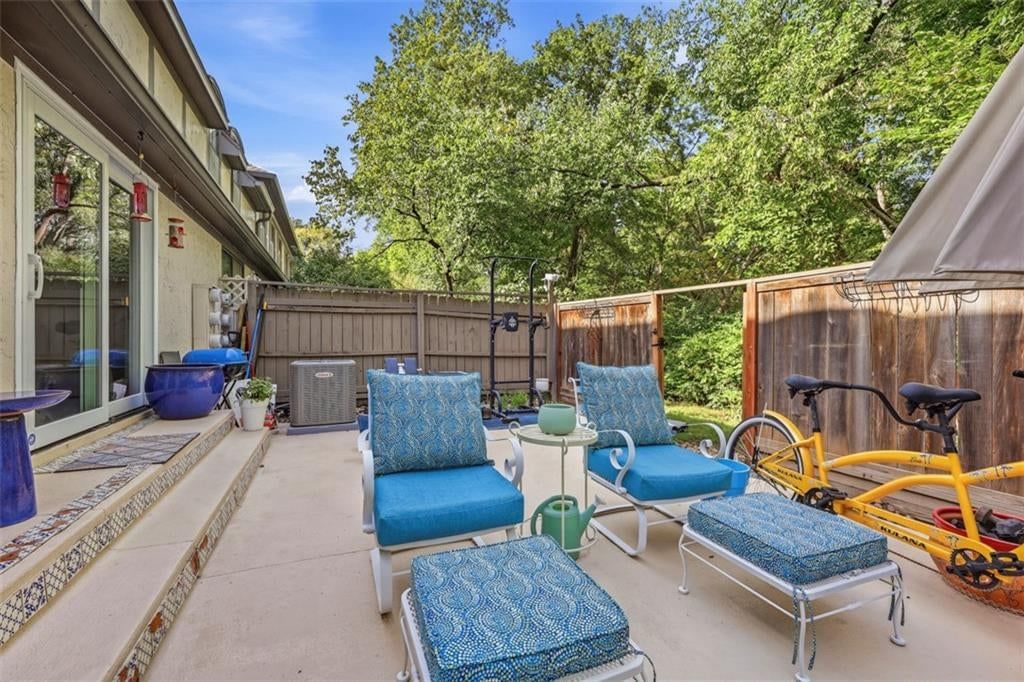 10213 Foster Street — photo 39