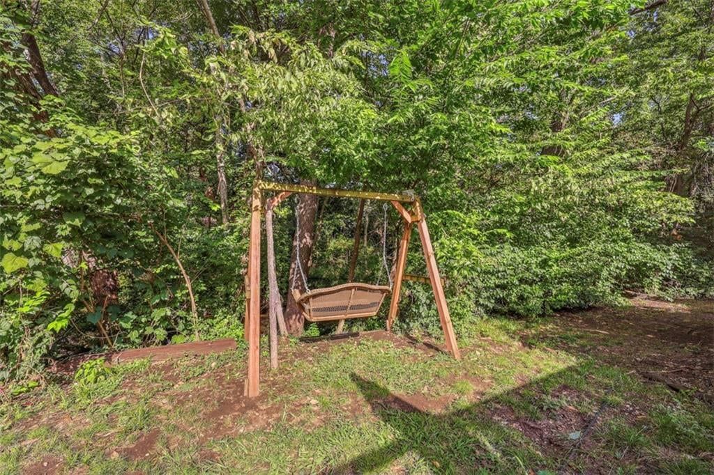 10213 Foster Street — photo 40
