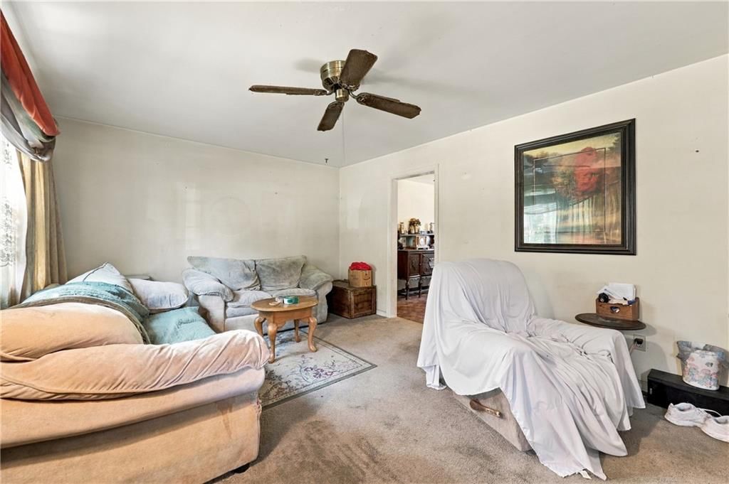 10912 E 59th Street, Raytown, MO: listing photo 2