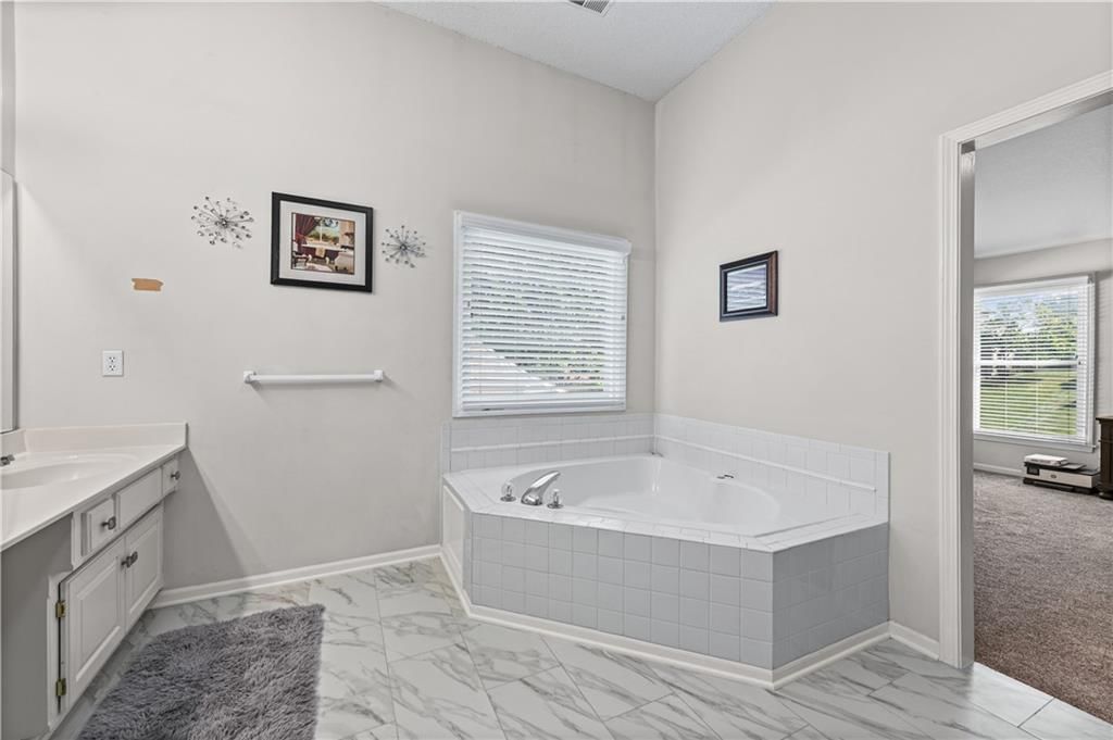 9407 N Tracy Avenue — photo 31