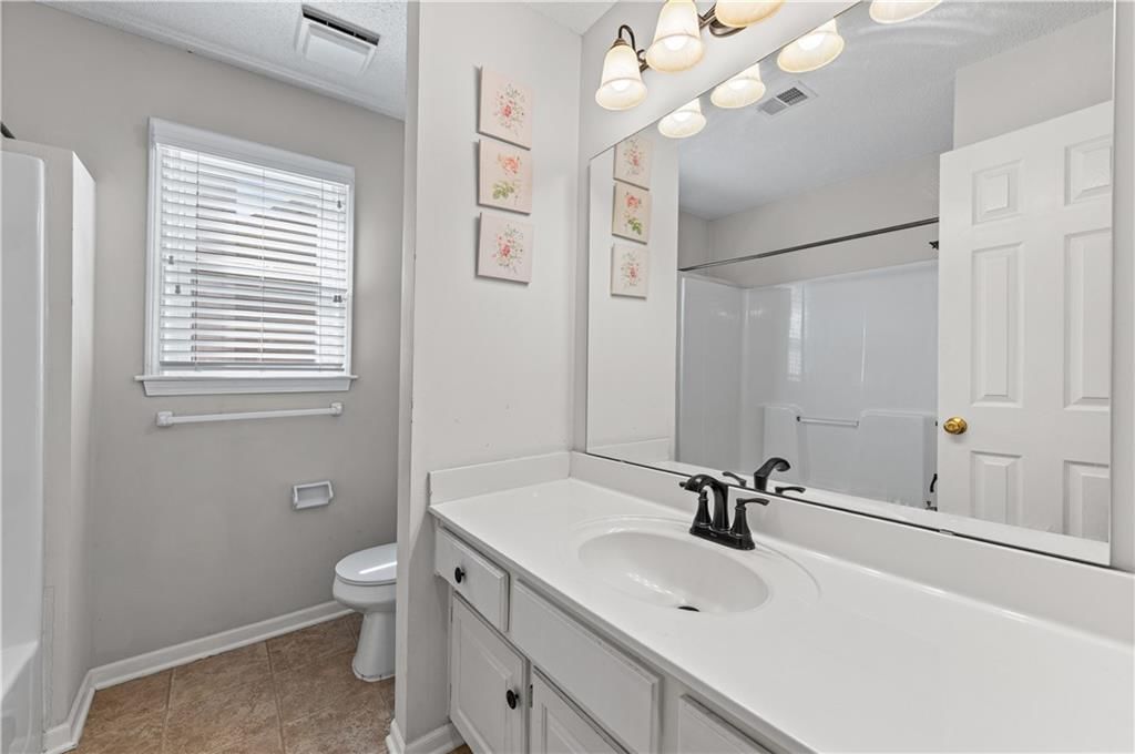 9407 N Tracy Avenue — photo 40