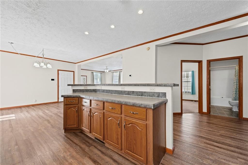 12211 N Pomona Avenue — photo 13