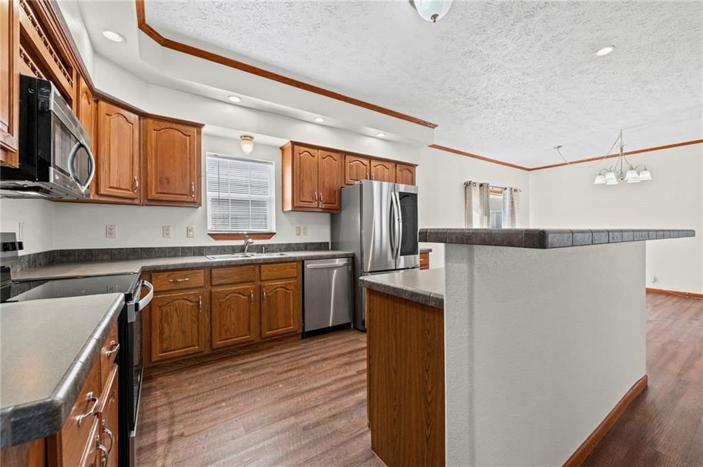 12211 N Pomona Avenue — photo 14