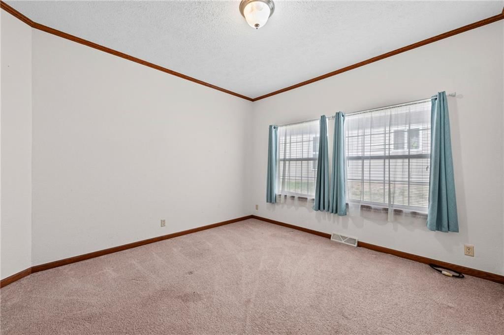 12211 N Pomona Avenue — photo 15
