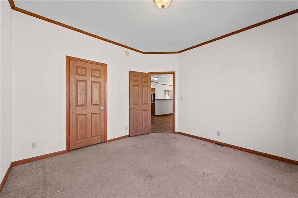 12211 N Pomona Avenue — photo 18
