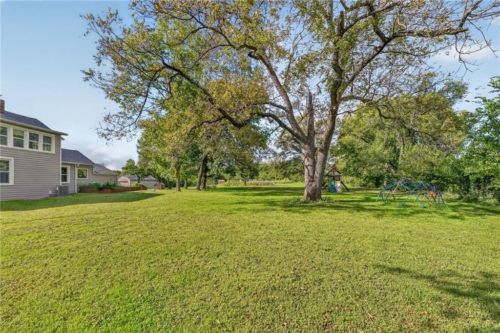 16526 New Lawrence Road — photo 5