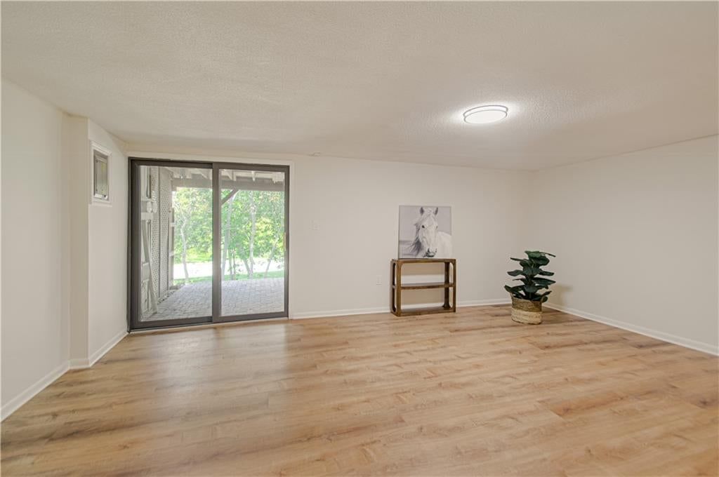 6015 N Bellefontaine Avenue — photo 23