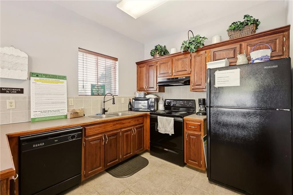 7905 NW 122nd Court — photo 31