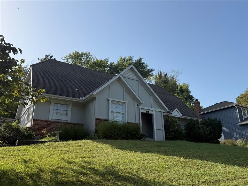 7020 Widmer Road — photo 1