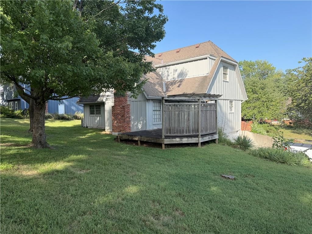 7020 Widmer Road — photo 16