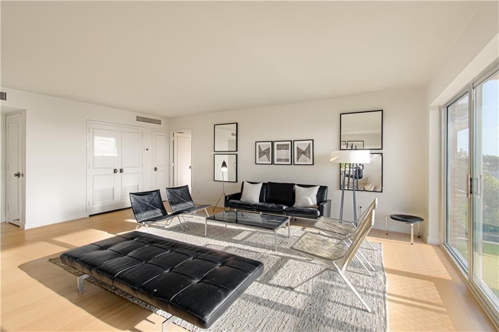 4550 Warwick Boulevard — photo 12