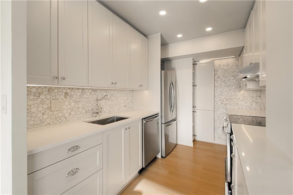 4550 Warwick Boulevard — photo 17