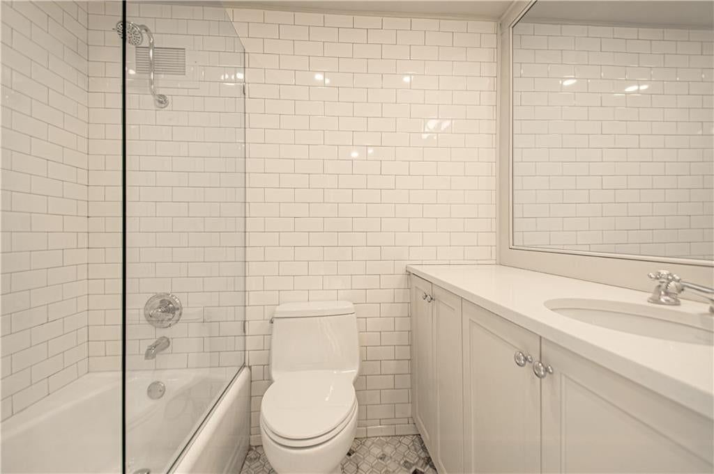4550 Warwick Boulevard — photo 19
