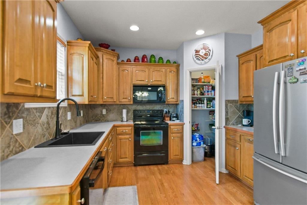 1601 Kimberly Court — photo 9