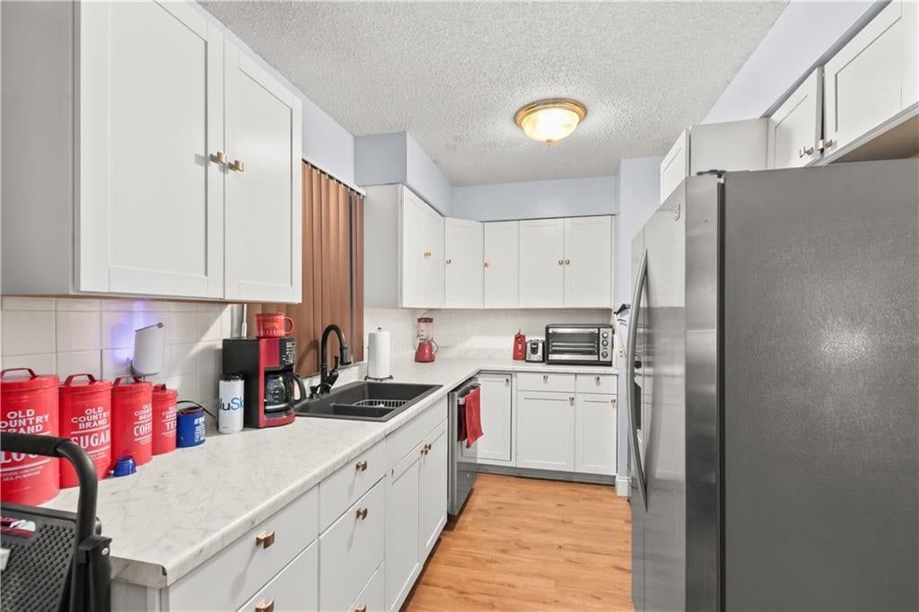 3901 N Delaware Street — photo 8