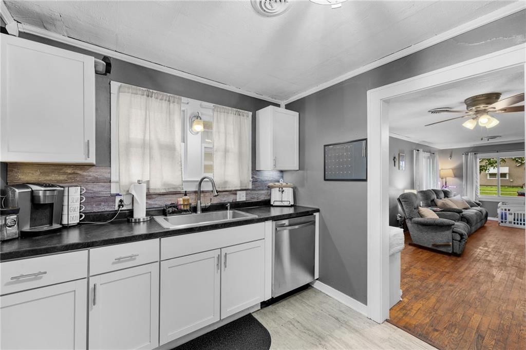 823 S Hickory Street — photo 13