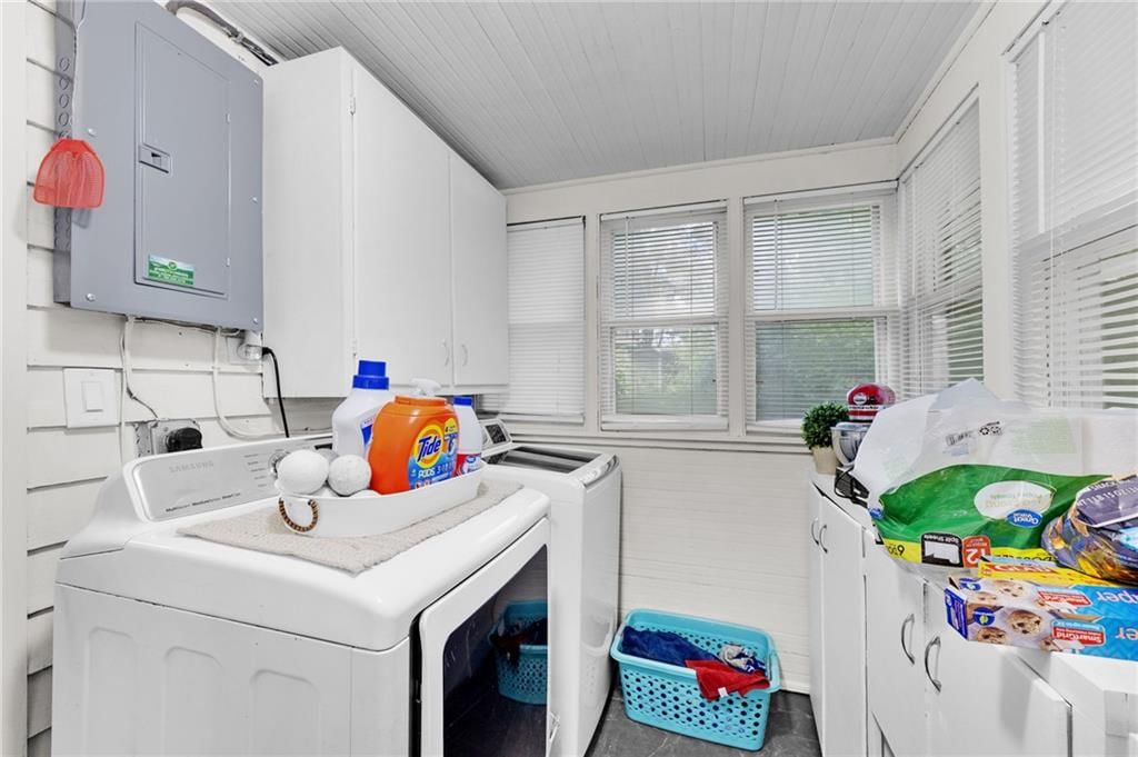 823 S Hickory Street — photo 17