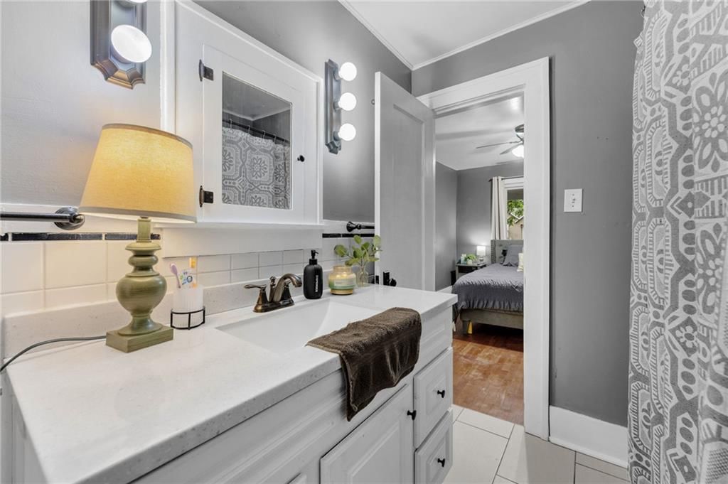 823 S Hickory Street — photo 21