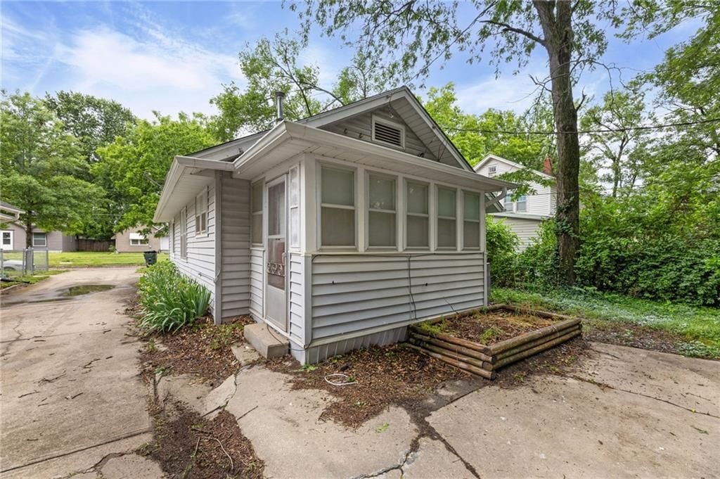 823 S Hickory Street — photo 27