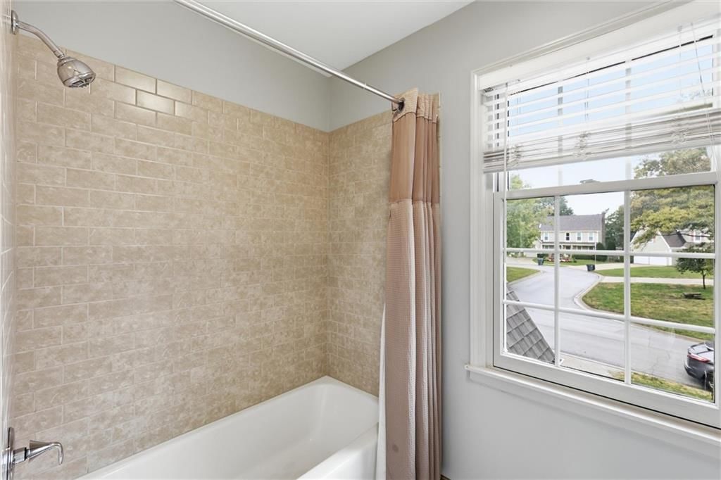 724 N Singletree Street — photo 32