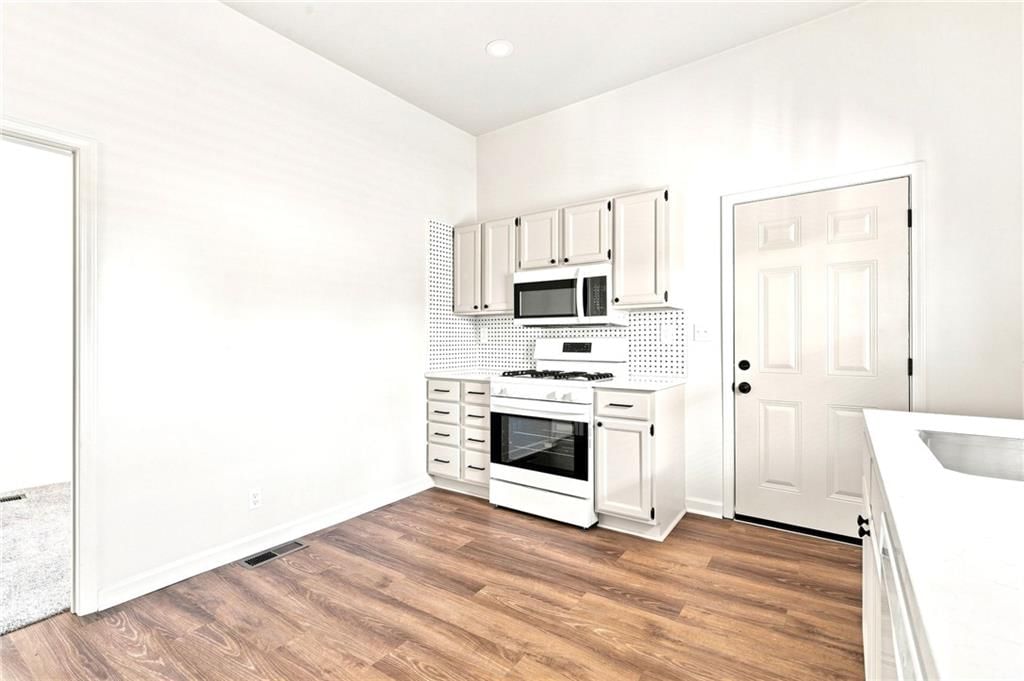 614 Fremont Avenue — photo 14