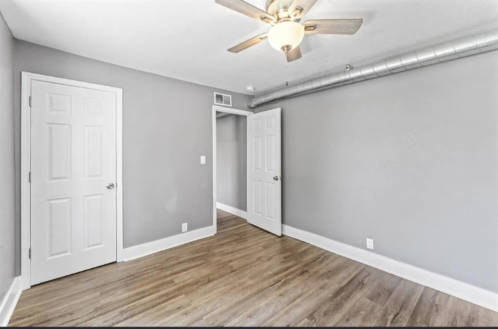 4105 E Linwood Boulevard — photo 11