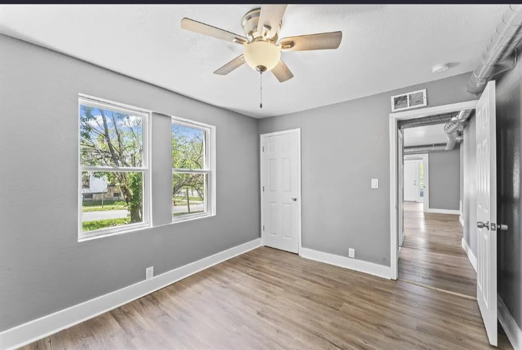 4105 E Linwood Boulevard — photo 12