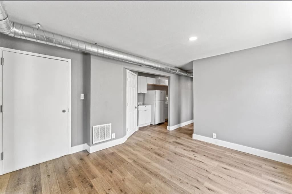 4105 E Linwood Boulevard — photo 15