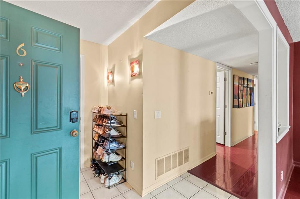 4011 S Crysler Avenue — photo 5
