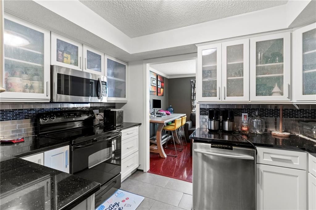 4011 S Crysler Avenue — photo 11