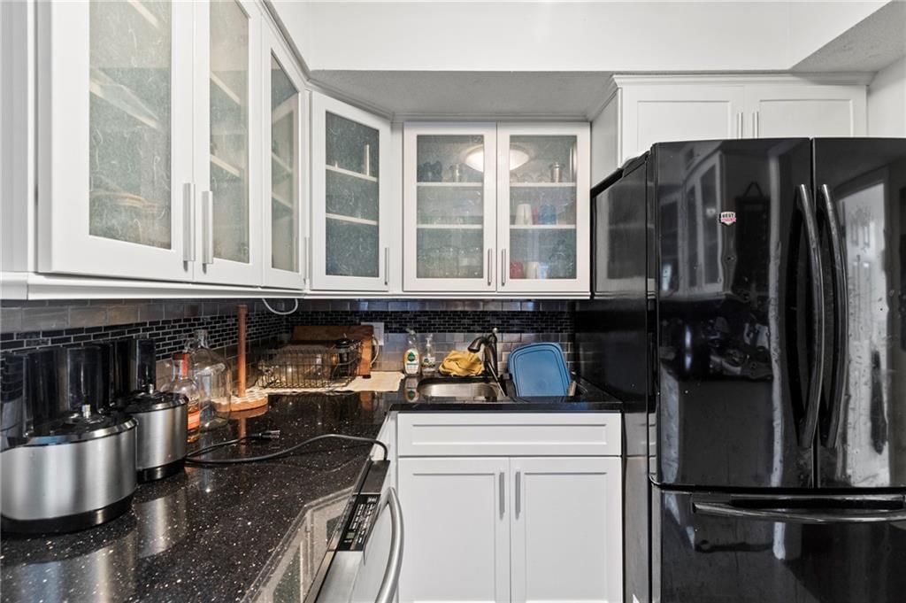 4011 S Crysler Avenue — photo 12