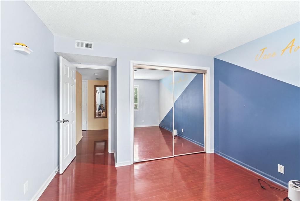 4011 S Crysler Avenue — photo 17
