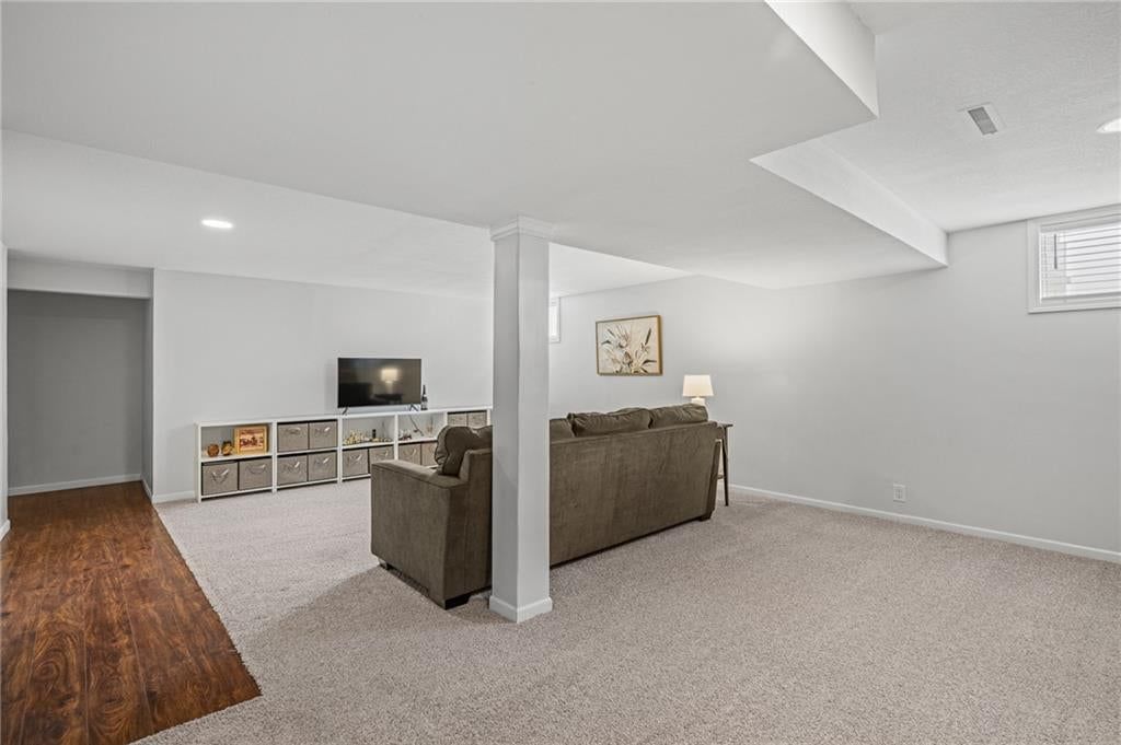 406 NE Crescent Street — photo 24